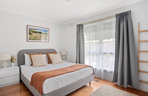 Hampton House | Flanders Pet-friendly near Hampton Village