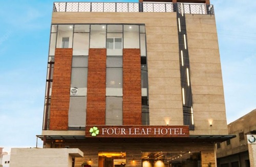 Kasganj Hotel | Four Leaf Hotel