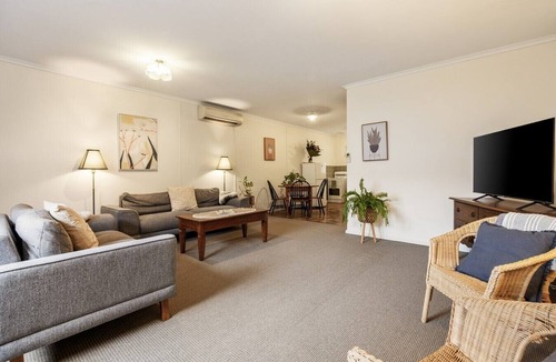 Tanunda Apartment | Functional 2 bedroom unit close to Tanunda Main St
