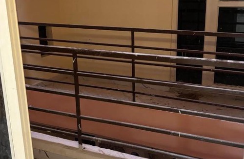 Govardhan Apartment | G D HOME STAY Goverdhan