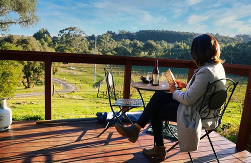 Gisborne Cottage | Gisborne Peak Winery - Cottages - Vineyard Stay Macedon Ranges