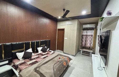 Ambala Hotel | Golden Hour Suites
