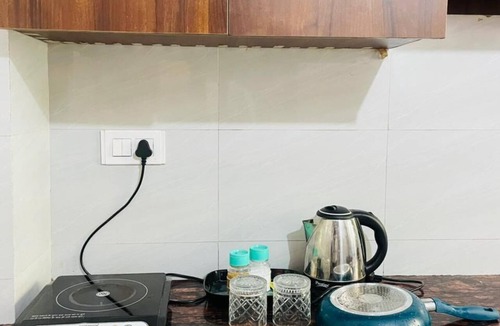 Tapovan Apartment | Golden Hours | Balcony Stay in Tapovan