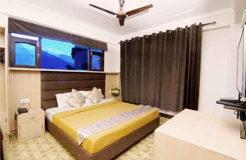 New Manali Hotel | Goroomgo Hotel Daddy Manali