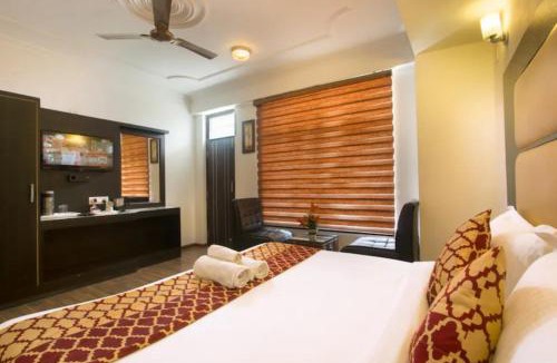Bhagsu Nag Hotel | Goroomgo Hotel Shivani International Dharamshala