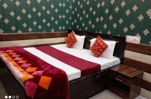 Ayodhya Hotel | Goroomgo Raghunandan Guest House Ayodhya