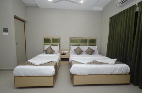 Chennai Hotel | Grand Courtyard Business Hotel, Saligramam