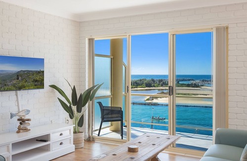 Narooma Apartment | Grand Pacific 1 Unit 4 - First Floor