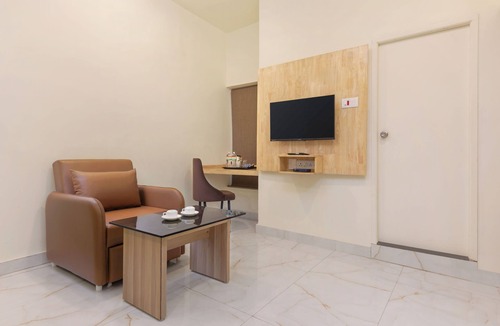 Periamet Hotel | Greens Estate