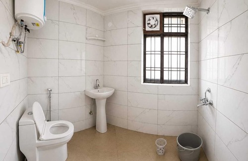 Udyog Vihar Hotel | Gulmohar Residencies