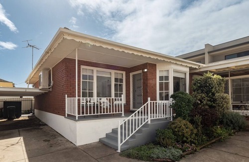 Christies Beach Apartment | Hampton Style Coastal Apartment