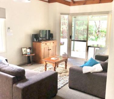 Forest Grove Resort | Harmony Forest Cottages & Lake side Lodge