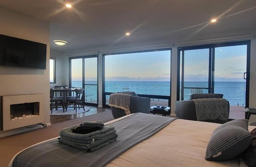 Boat Harbour Beach House | Heathcliff1 Luxury Couples Retreat with Stunning Coastal Views!