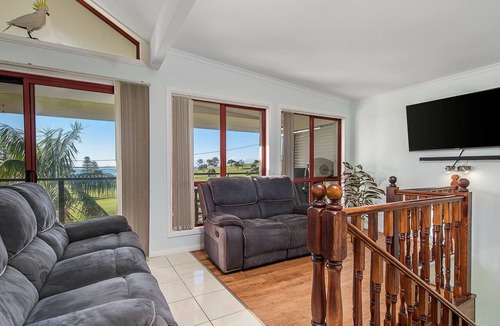 Crescent Head House | Heathers Seaside Apartments 1, 10 Rankine Street