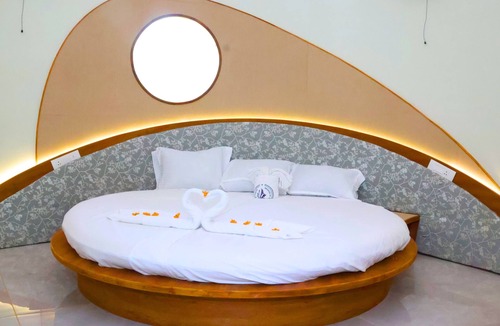 Mekkarai Hotel | Heaven In Woods