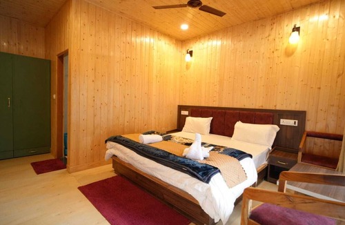 Yamunotri Hotel | Heaven Resorts