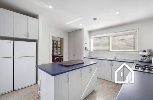 Rye House | Hideaway By The Bay - relax by the sand and surf!