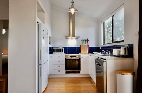 Eaglehawk Neck House | High View House - Pirates Bay Views
