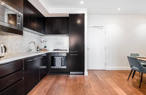 Box Hill Apartment | Highrise Skyline Spectacular View Luxury 2B2B1C