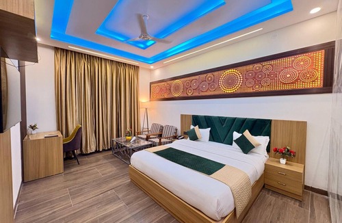 Gajraula Resort | Highway Resort with Swimmingpool & Spa