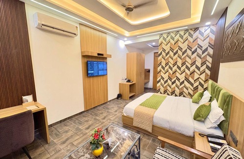 Gajraula Resort | Highway Resort with Swimmingpool & Spa