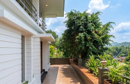 Kunnathidavaka Resort | Hill View Vythiri Holiday Home