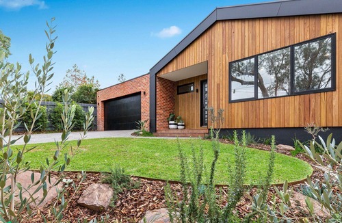 Mount Eliza House | HINTERLANDS HIDEAWAY - LUXURY ESCAPE