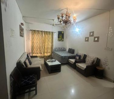 Faridabad Apartment | Homestay 3BHK floor