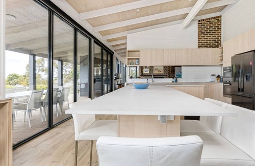 Shoreham House | Honeysuckle House with pool and tennis court
