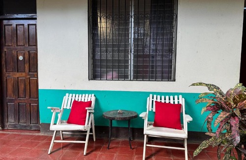 Leon Hotel | Hostal Harvest House