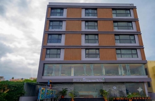 Akalkot Hotel | Hotel 5 Elements By Fidato Hotels