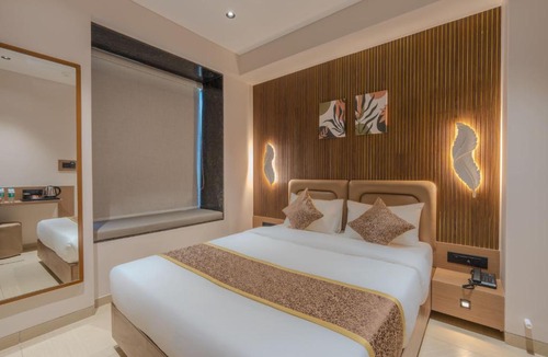 Surat Bed & Breakfast | Hotel 7 skye