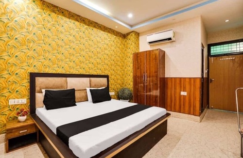 Auraiya Hotel | Hotel Aadhya & Restaurant