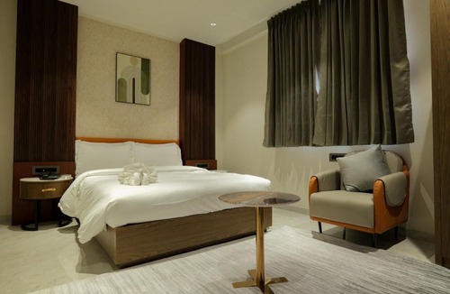 Akalkot Hotel | Hotel Aishwarya