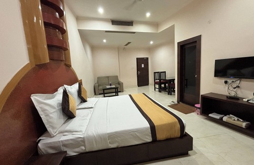 Bastar Hotel | Hotel Akanksha