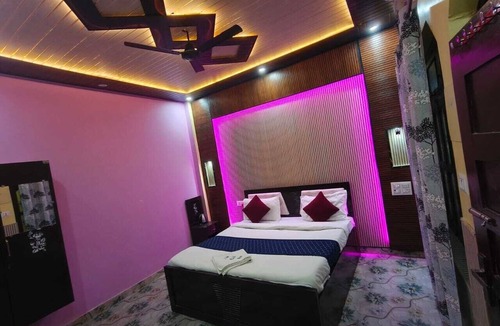 Faizabad Hotel | Hotel Arya Kulam Palace
