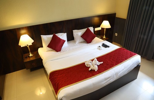 Badami Hotel | Hotel Badami Court