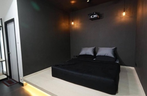 Gandhipuram Hotel | Hotel Cineplex