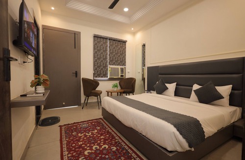 Taj Ganj Hotel | HOTEL CRESTA INN
