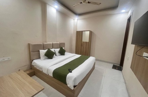 Noida Hotel | Hotel Crystal