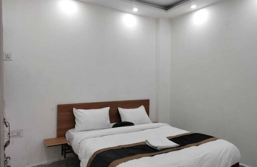 Delhi Hotel | Hotel Easy Stay Near Shahdara