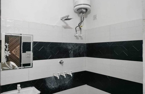 Delhi Hotel | Hotel Easy Stay Near Shahdara