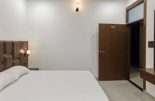 Taj Ganj Hotel | Hotel Empress Grand, 2.5km from Taj Mahal