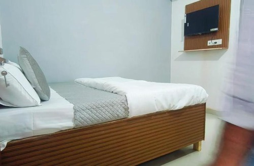 Etmadpur Hotel | Hotel GS Plaza & Restaurant