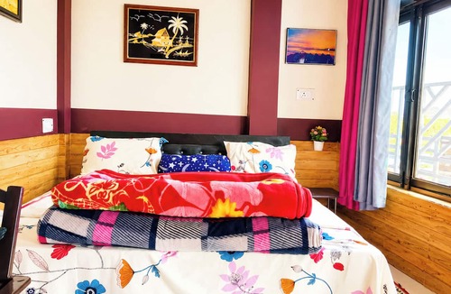 Didihat Hotel | Hotel Himalayan Darshan Retreat Berinag