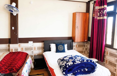 Didihat Hotel | Hotel Himalayan Darshan Retreat Berinag