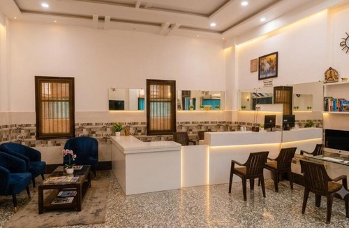 Gorakhpur House | Hotel HP Palace