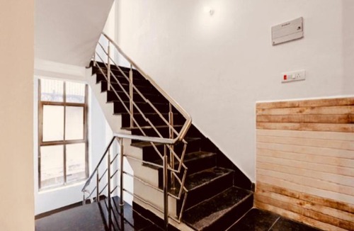 Gorakhpur House | Hotel HP Palace