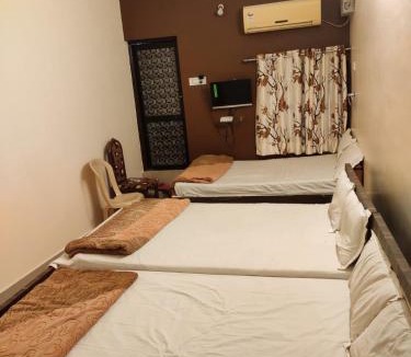 Ahiri House | Hotel ik residency ik guest house