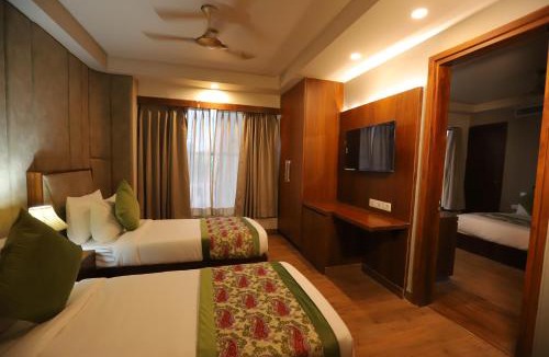 Anand Vihar Hotel | Hotel IP Royal By Qotel